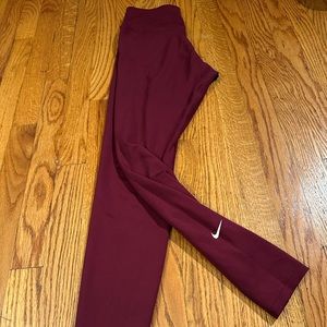 Nike women’s leggings